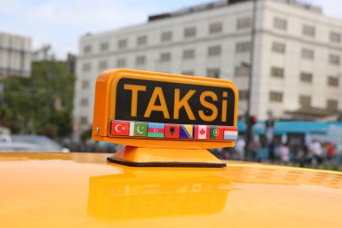 Taksi.