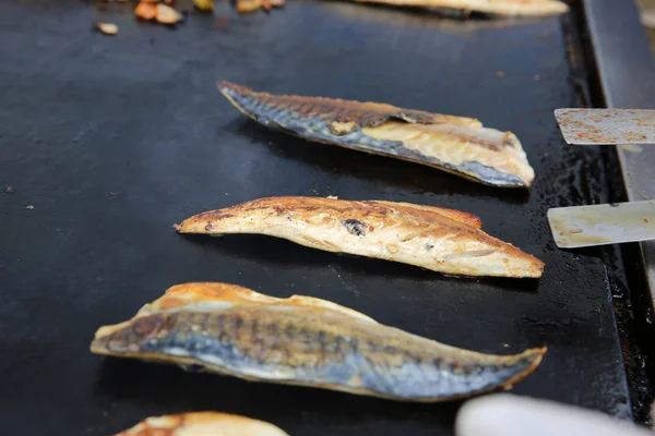 Peşte la grătar — Fotografie, imagine de stoc