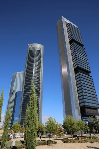 Cuatro Torres Business Area em Madrid. Espanha — Fotografia de Stock