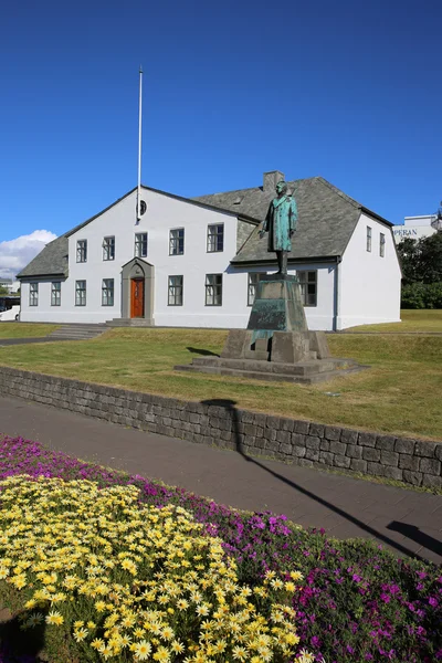 Statsrådets kansli i Reykjavik. Island — Stockfoto