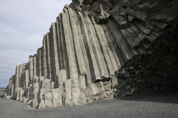 Reynisfjara ロック。アイスランド — ストック写真