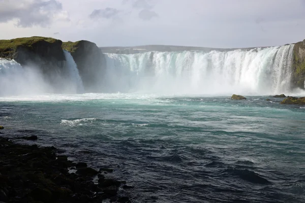 Vattenfallet Goðafoss. Island — Stockfoto