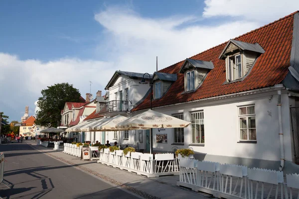 Kuressaare Saaremaa Estonia Agosto 2019 Terraza Verano Restaurante Calle Lossi —  Fotos de Stock