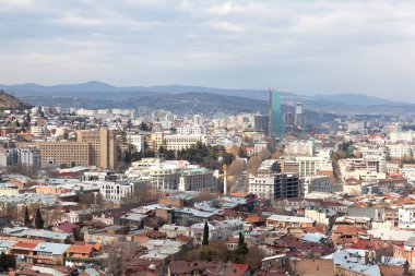 Tiflis, Gürcistan - 23 Mart 2016: Gürcistan başkentinin panoramik görünümü
