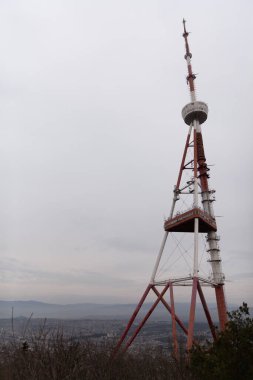 Tiflis, Gürcistan - 24 Mart 2016: Georgia Tiflis TV Yayın Kulesi