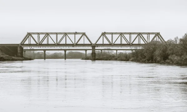 Bruggen over de rivier Ugra — Stockfoto