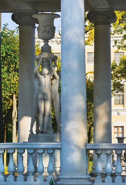 The Three Graces in Pavlovsk Park — Stock Photo, Image