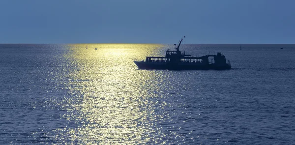 Barco de placer en el mar — Foto de Stock