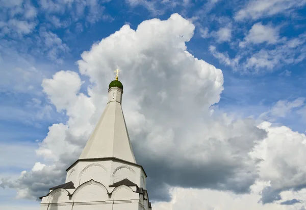 Igreja e Céu — Fotografia de Stock