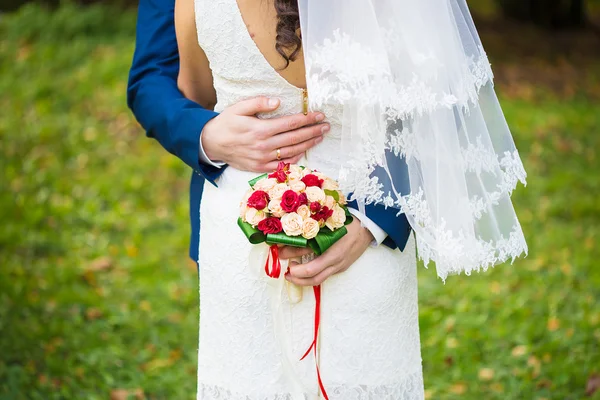 Happy bride and groom wedding — Stock Photo, Image