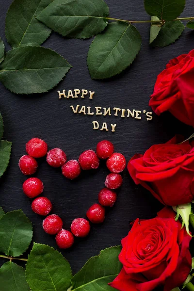 Feliz Día San Valentín Escrito Tablero Cerezas Forma Corazón — Foto de Stock