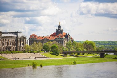 Dresden'de bir güzel yaz günü, Almanya