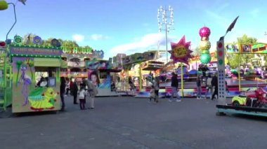 Şehir merkezinde yıllık lunapark