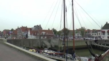 Panorama Harlingen Oude buitenhaven limanında