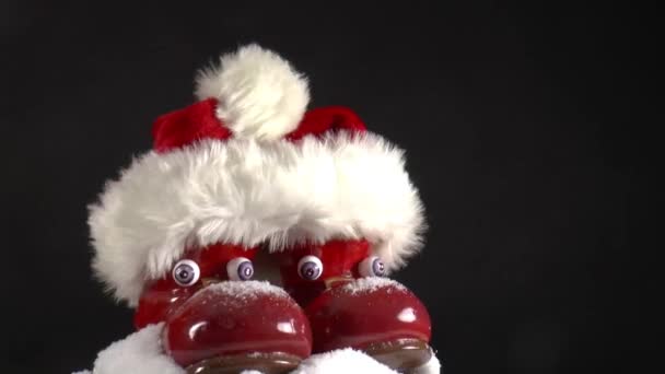 Chapeau de Père Noël sur bottes rouges — Video