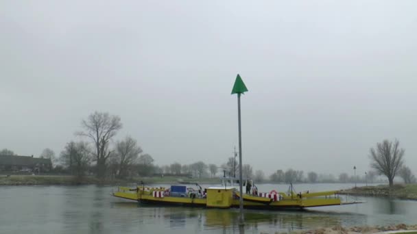 Small ferry crossing river Ijssel — Stock Video