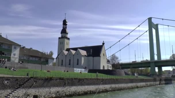 Mülheim sett från en båt — Stockvideo