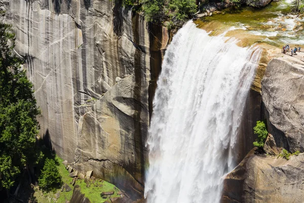 Vernal val vanaf wandeling trail — Stockfoto