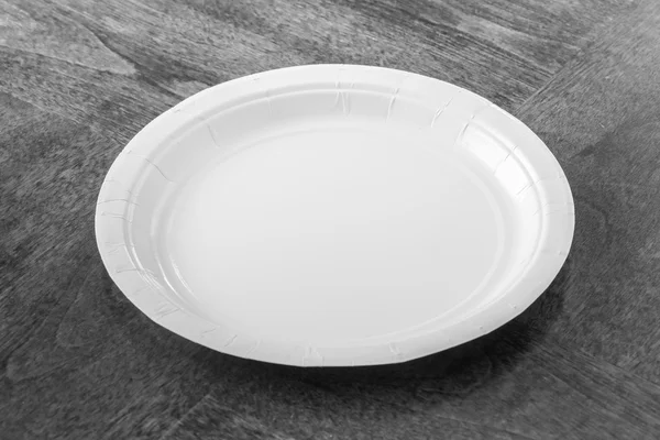 White Paper Plate Wooden Table — Stock Photo, Image