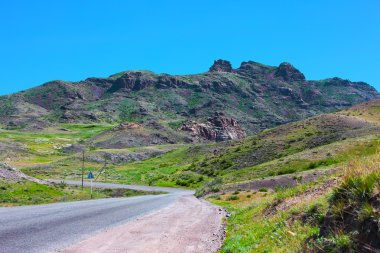 Dağlar, Kazakistan ile manzara