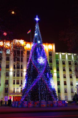 Geceleyin Noel ağacı
