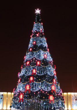 Geceleyin Noel ağacı