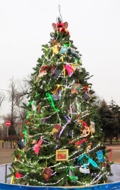 Sanat Noel ağacı