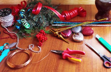 Noel çelengi yapma süreci