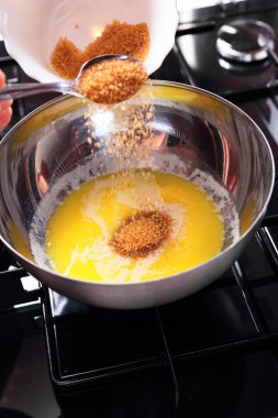 Çikolata salamı hazırlanması için malzemeler