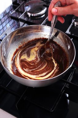 Çikolata salamı hazırlanması için malzemeler