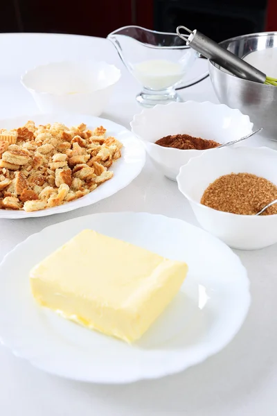 Ингредиенты для приготовления шоколадной салями — стоковое фото