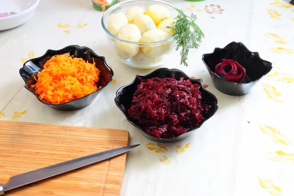 Russian traditional salad 'herring under fur coat' — стокове фото