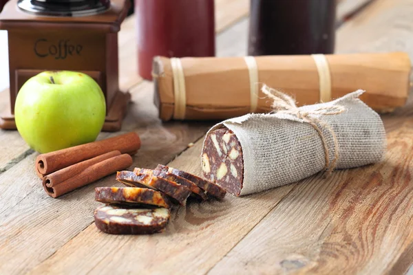 Salsiccia al cioccolato con decorazioni — Foto Stock