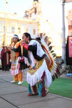 Şarkı ve dans Chernovtsy, Ukrayna, 22 Ekim 2010, Perulu sokak müzisyen