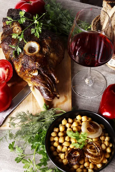 Bodegón con carne y verduras —  Fotos de Stock