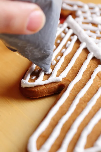 Decoreren peperkoek cookies. — Stockfoto