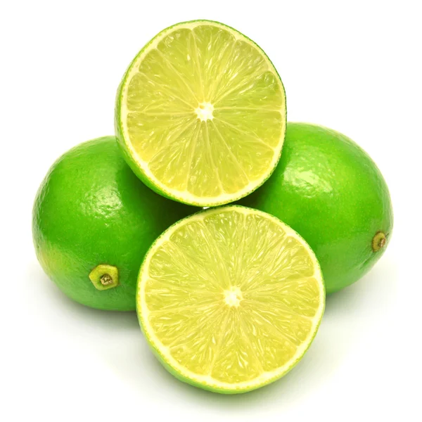 Beyaz üzerine dilimlenmiş limon — Stok fotoğraf