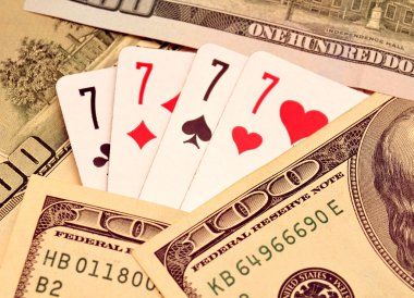 Kart ve dolar oynamak