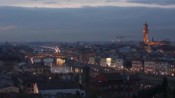 Wieczorem widok z góry we Florencji (Włochy). — Wideo stockowe