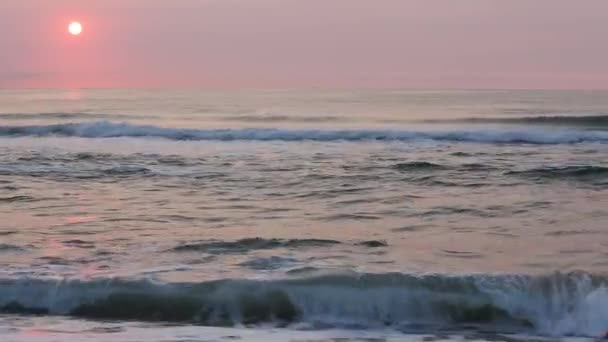Blick auf die Küste Sonnenaufgang (Bulgarien). — Stockvideo