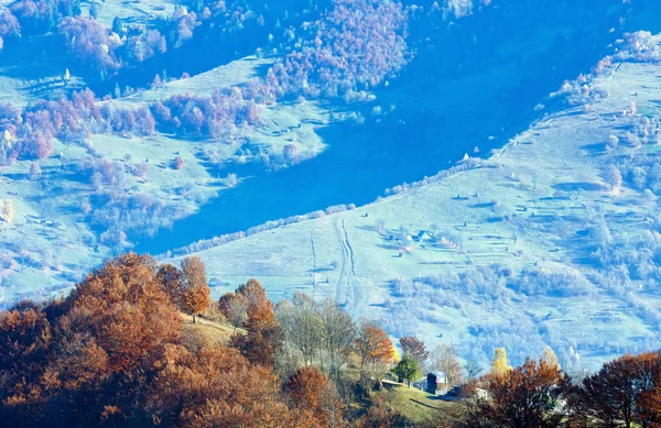 Herfst in berg. — Stockfoto