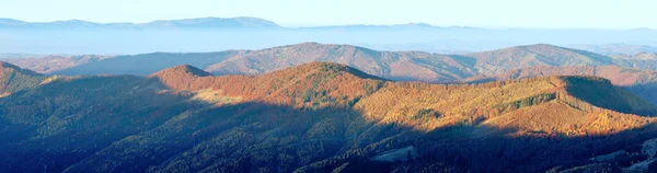 Autumn morning mountain panorama. — Stock Photo, Image