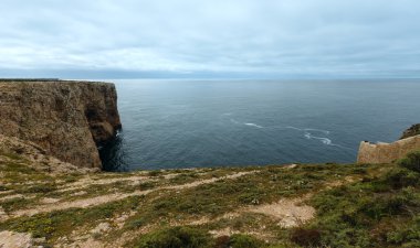 Yaz Atlantic coast (Cape St. Vincent, Algarve, Portekiz).