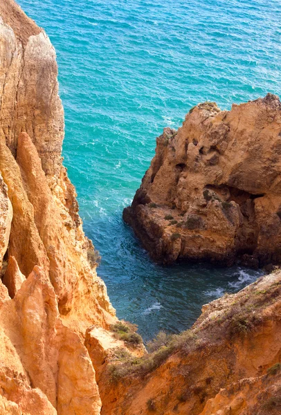 Costa rochosa atlântica (Ponta da Piedade, Lagos, Algarve, Portugal — Fotografia de Stock