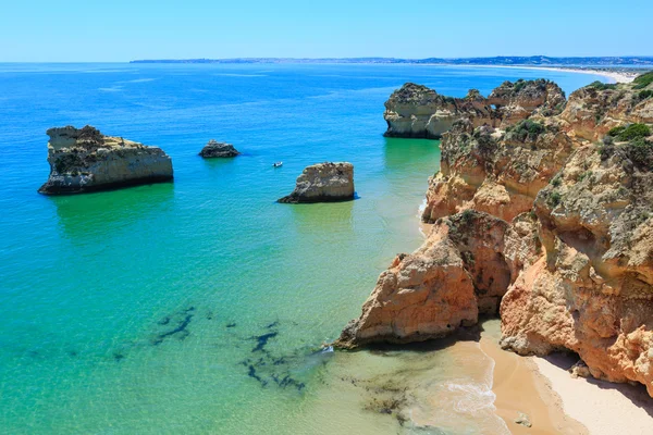 Plaży w Algarve Dos Tres Irmaos (Portugalia). — Zdjęcie stockowe