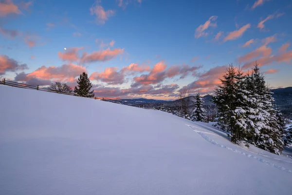 Alpine Village Outskirts Last Evening Sunset Sun Light Winter Snowy — Stock Photo, Image
