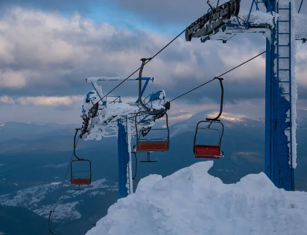 Impianti Risalita Con Posti Sedere Che Superano Tramonto Piste Sci — Foto Stock