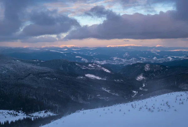 Pintoresco Invierno Alpes Ventoso Día Amanecer Vista Panorámica Las Montañas — Foto de Stock