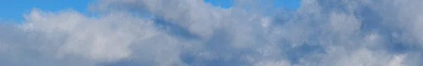 Blauwe Lucht Met Wolken Breed Wolkenlandschap Achtergrond Panorama — Stockfoto