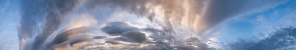 Fluffy Clouds Evening Overcast Sky Panoramic View Climate Environment Weather — Stock Photo, Image